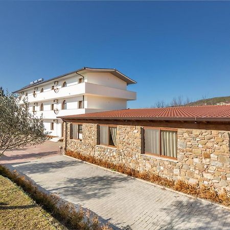 Hotel San Pietro Martin Fushe-Drac Buitenkant foto