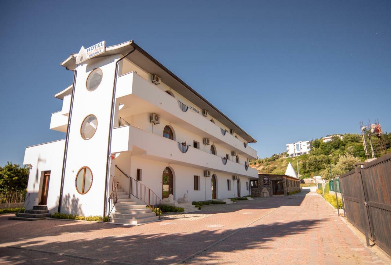 Hotel San Pietro Martin Fushe-Drac Buitenkant foto