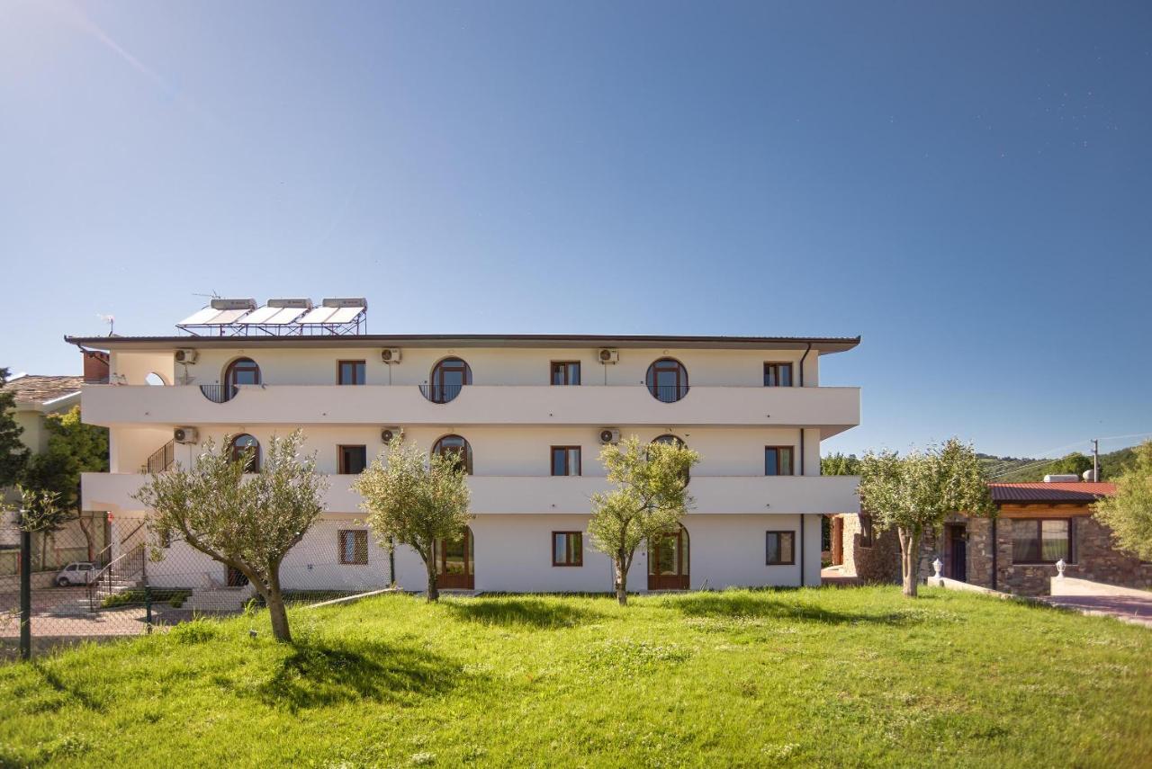 Hotel San Pietro Martin Fushe-Drac Buitenkant foto
