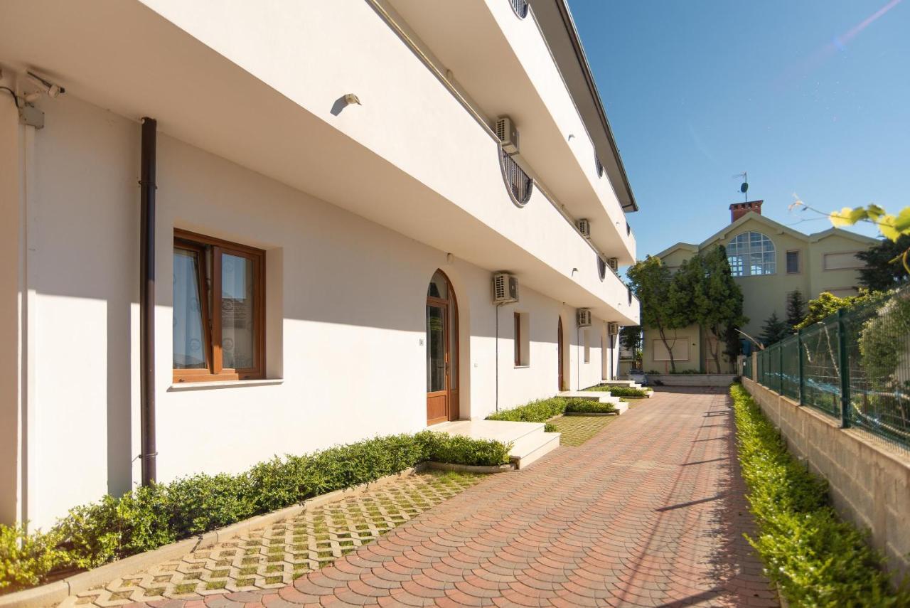 Hotel San Pietro Martin Fushe-Drac Buitenkant foto